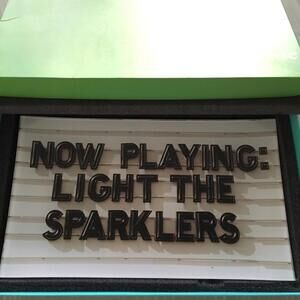 NIB Kate Spade Snap Happy Now Playing: Light the Sparklers Rectangular Lenox